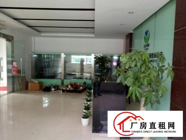 
龙岗龙东原房东一二楼每层1050平米，厂房急租