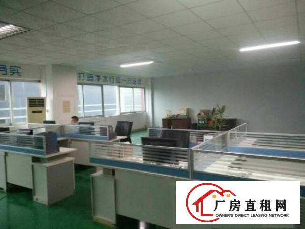 
龙岗爱联一二楼带装修3200平米，厂房急租