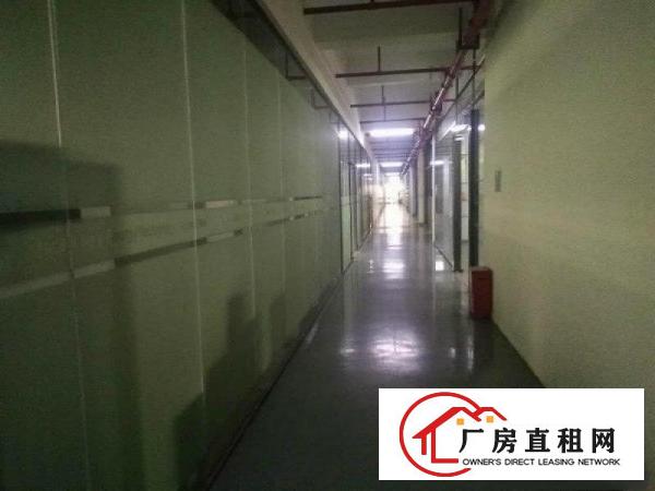
龙岗南联地铁站原房东厂房2楼600平底价出租