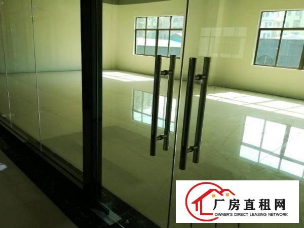 
龙东爱南路边一楼2000钢构厂房出租