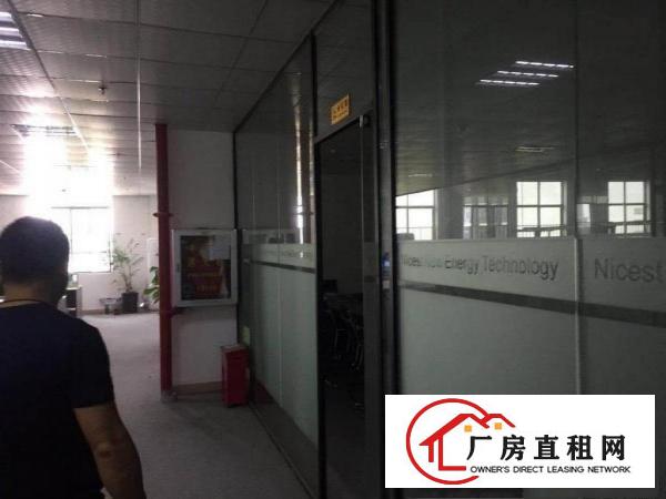 
龙岗宝龙新出原房东带装修厂房出租可分租带消防喷淋