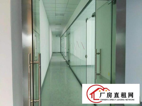 
龙岗新生科技园现空3楼1200平精装厂房出租