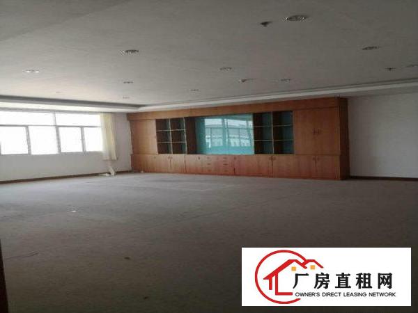 
龙岗宝龙新出独院楼上整层豪华装修3300平出租
