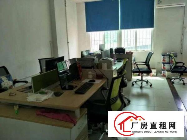 
南联地铁口电商厂房三楼900平米出租免转让费