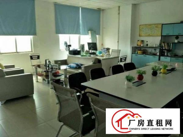 
南联地铁口电商厂房三楼900平米出租免转让费