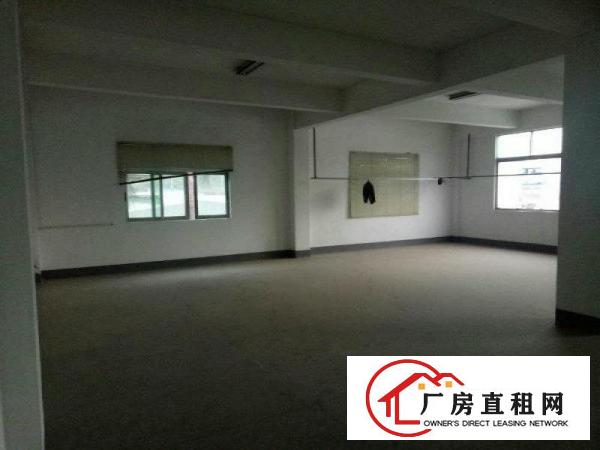 
龙岗同乐一楼1050平现成装修底价出租