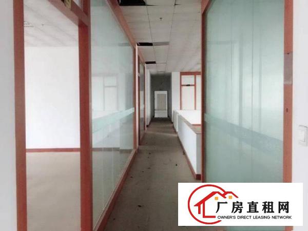 
龙岗宝龙工业城豪华装修厂房3300出租
