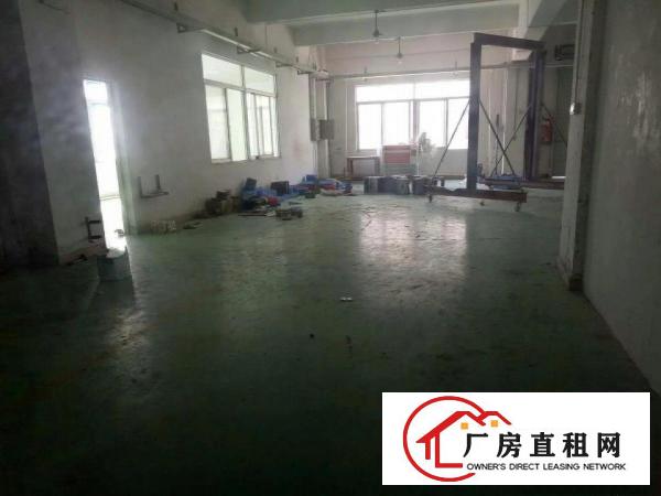 
南联方兴科技园2楼分租580平米，现成装修