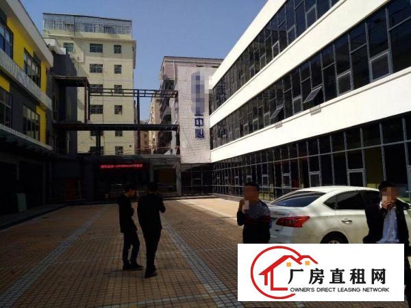 
龙岗吉祥地铁站出口7000平文化创意产业园大小分租
