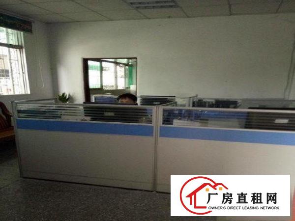 
龙岗南约工业区一楼1100平厂房招租，位置好