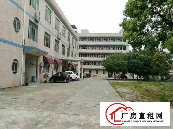 
原房东楼上整层面积2000平方带现成豪华办公室装修