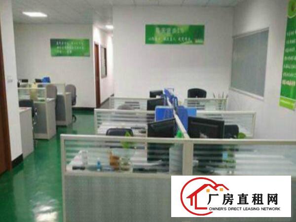 
常平出租3500平方米厂房简单装修