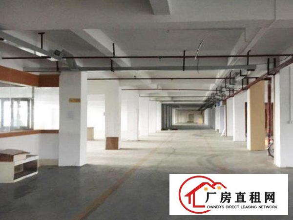 
常平还珠沥工业区楼上1100平厂房院子空地大