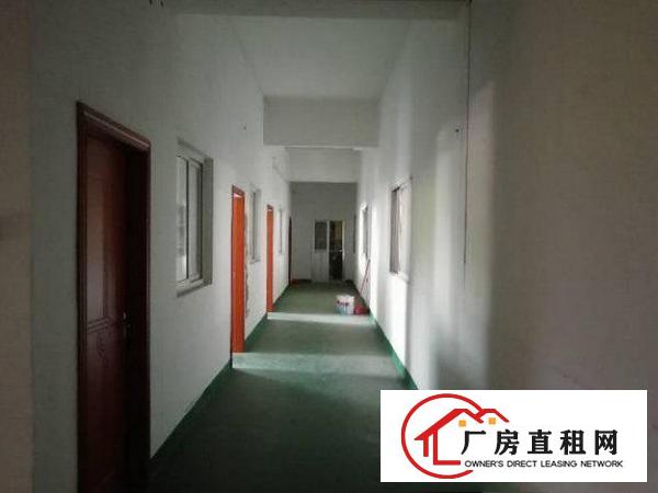 
常平袁山贝新出原房东厂房一楼750平方带装修