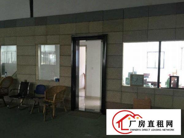
常平镇独院钢构厂房2600平方，高7米，空地大