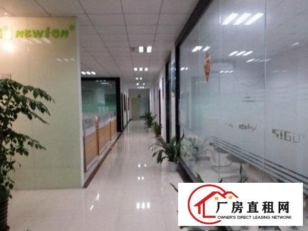 
常平火车站附近豪华装修800平米以上厂房出租精装修