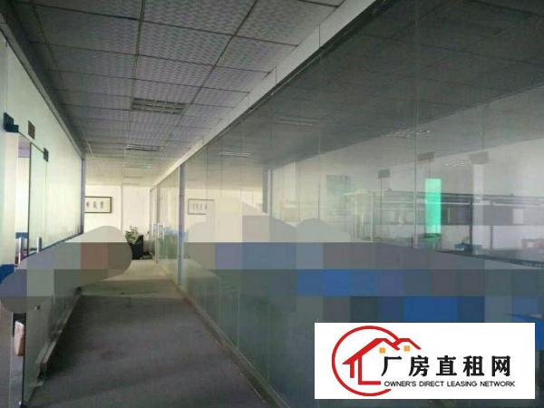 
常平镇三楼1400平方空地大带地坪漆停车位厂房出租