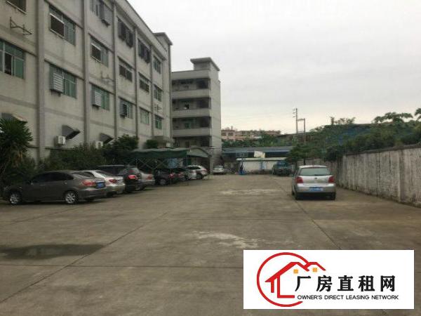 
常平镇苏坑村三楼1500平米厂房出租有电梯