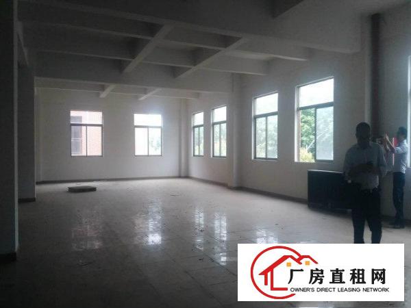 
原房东精品独院，标准带装修660平方厂房，价格实惠