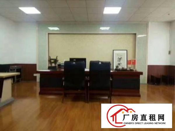
宝龙新出原房东豪华装修楼上1286平出租
