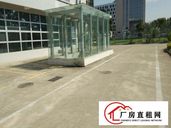 
宝龙新出原房东豪华装修楼上1286平出租