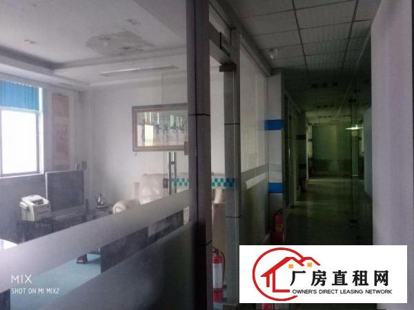 
深圳龙岗新厂房出租550平米精装修.