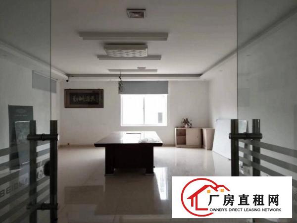 
龙岗龙西工业区楼上530平厂房出租（精装修）
