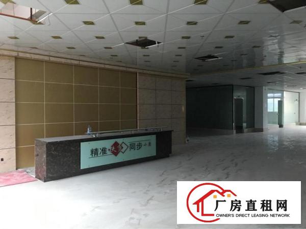 
龙岗爱南路边新出带装修办公室750平方转让