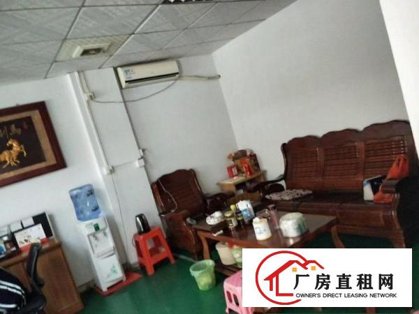 
急龙岗爱联地铁附近原房东一二楼厂房出租，可分租