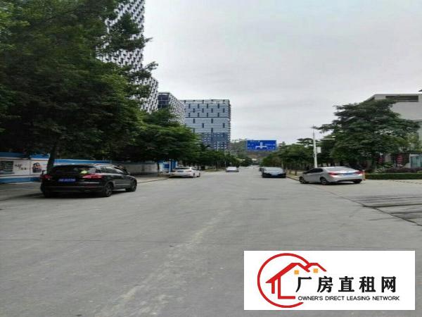 
龙岗南约精装修厂房1800平方米
