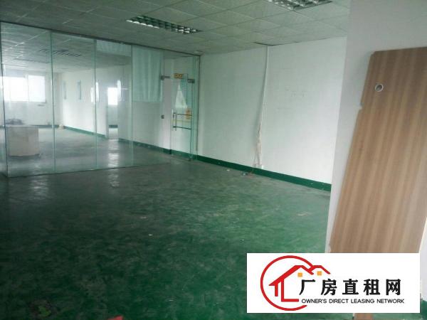 
爱联嶂背工业区一楼800平方米厂房。