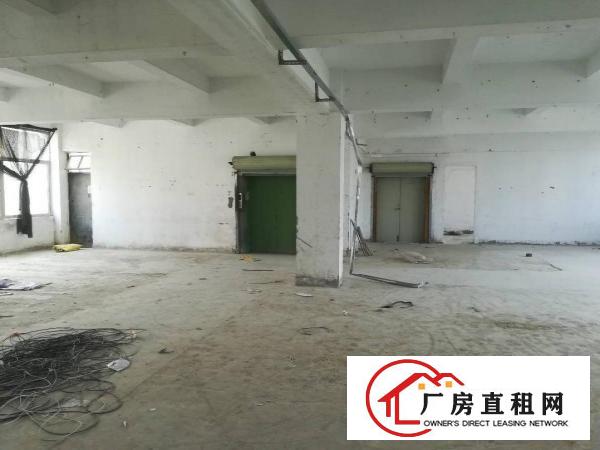 
龙岗新生临北通道电梯二楼1000平急租
