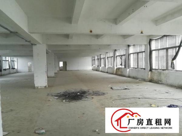 
龙岗新生临北通道电梯二楼1000平急租