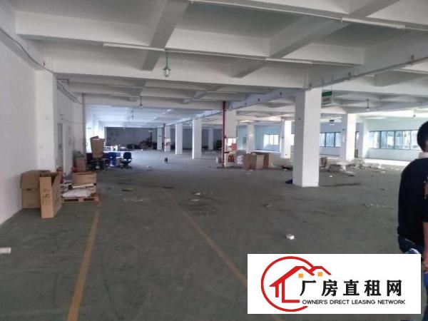 
出租龙岗区横岗新出楼上3700平厂房带装修配两部3吨货梯