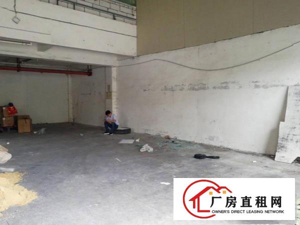 
横岗地铁站附近新出超大空地一楼厂房便宜出租
