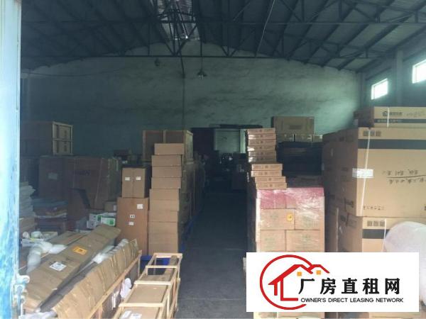 
六约龙岗大道地铁口新出一楼仓库1250平方出租