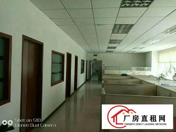 
横岗六约大型工业区1600平方厂房出租,精装修