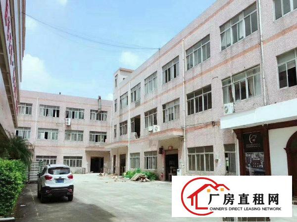 
塘坑地铁站旁边一楼厂房2200平米，大小可以分租