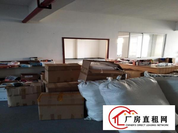 
横岗六约圣德堡酒店附近新出二楼280平米厂房出租
