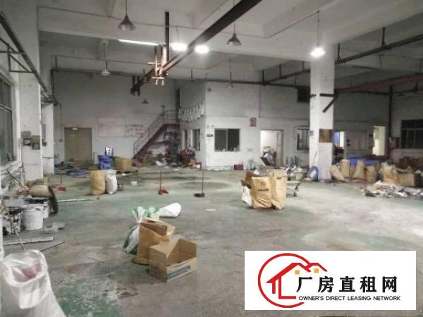 
横岗地铁站附近一楼650平方带阁楼