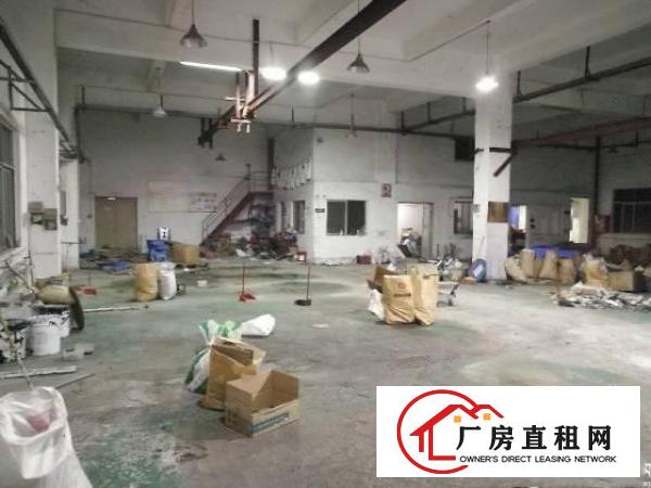 
横岗地铁站附近一楼650平方带阁楼