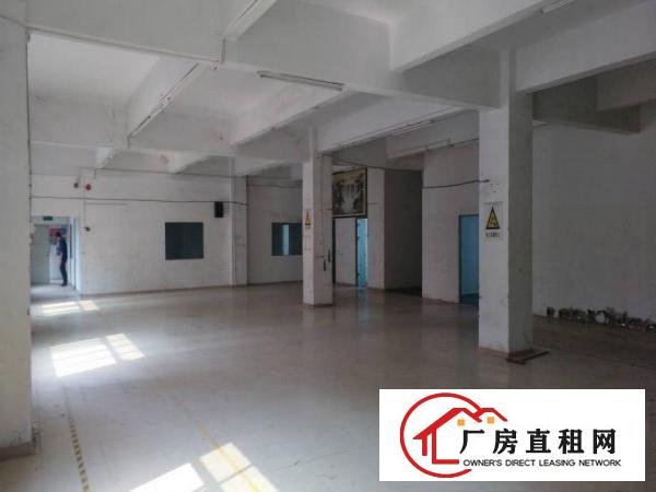 
横岗地铁站附近楼上带装修厂房出租