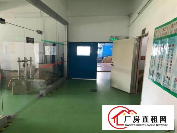 
横岗六约楼上带装修1200平出租
