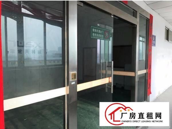 
上雪科技园新空出带装修600平厂房，无需转让费