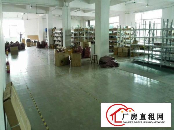 
坂田地铁口新出2楼800平方,4楼1200平方招租