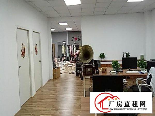 
坂田五和地铁附近厂房650平米