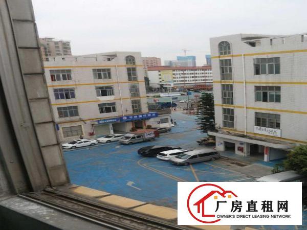 
坂田华为附近1100平米厂房仓库转租