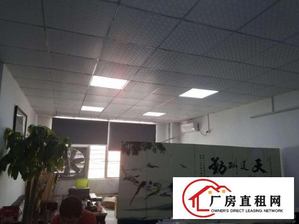 
坂田地铁口便宜的厂房出租大小可分（办公，仓储，加工，汽修）
