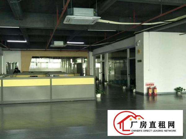 
红本精装无转让费5楼1300平！！