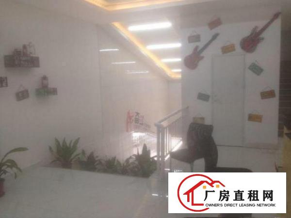 
华为周边带装修200.300.500.900平出租